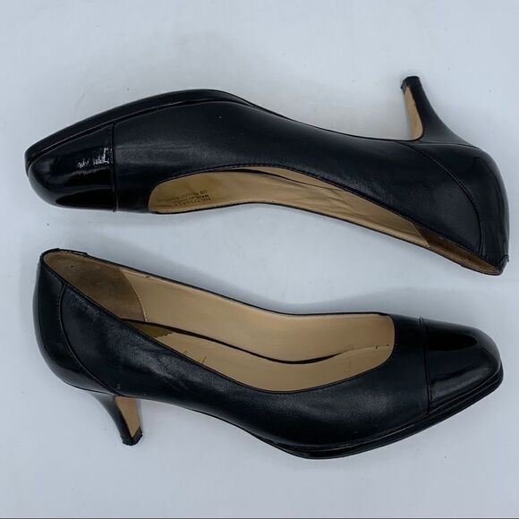 Cole Haan Black and Patent Leather Cap Toe Modest Heel Career Pumps Sz 7.5 - Picture 12 of 15